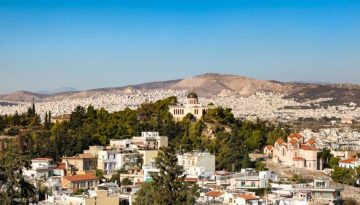 &Epsilon;&nu;&omicron;ί&kappa;&iota;&alpha;, Airbnb &kappa;&alpha;&iota; &iota;&delta;&iota;&omicron;&kappa;&tau;&eta;&sigma;ί&alpha;: &Tau;&alpha; &delta;&iota;&lambda;ή&mu;&mu;&alpha;&tau;&alpha; &phi;&omicron;&iota;&tau;&eta;&tau;ώ&nu; &kappa;&alpha;&iota; &nu;έ&omega;&nu; &epsilon;&rho;&gamma;&alpha;&zeta;ό&mu;&epsilon;&nu;&omega;&nu; &gamma;&iota;&alpha; &tau;&eta; &sigma;&tau;έ&gamma;&eta;