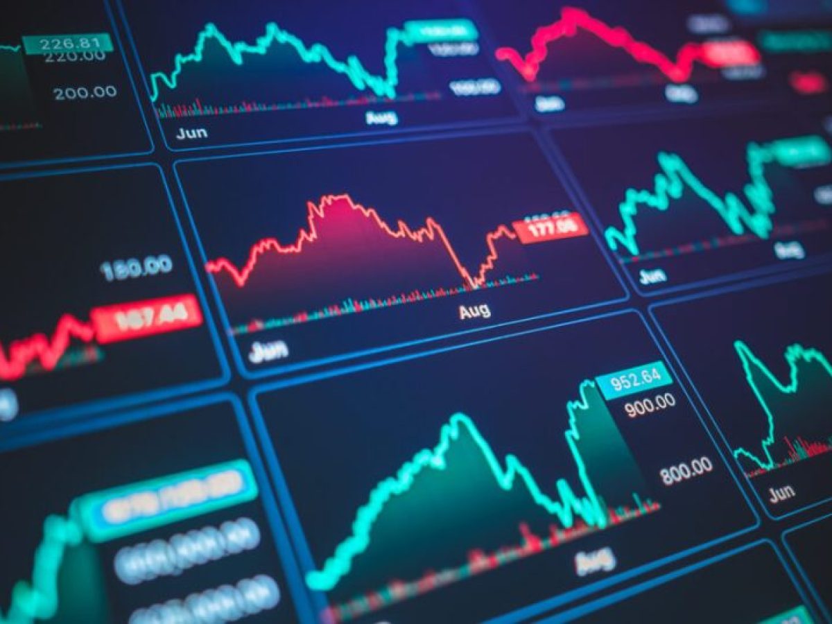 Χρηματιστήριο Αθηνών: Με διακυμάνσεις ο Γενικός Δείκτης – Στο κόκκινο οι ευρωαγορές