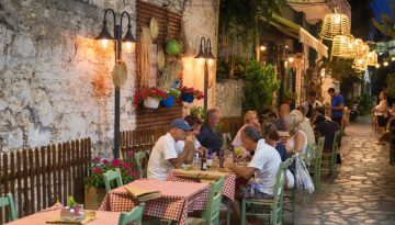 Οι Τούρκοι «ερωτεύονται» την Ελλάδα – Η εκτόξευση της ζήτησης για βίζα εξπρές και airbnb 