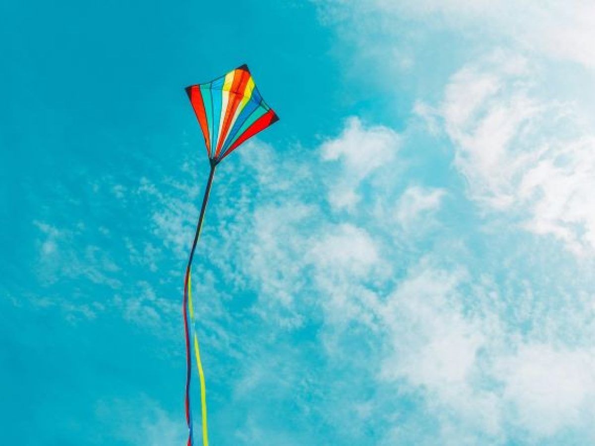 Καθαρά Δευτέρα πώς αμείβεται: Πώς πληρώνονται ενόψει τριημέρου εργαζόμενοι και συνταξιούχοι