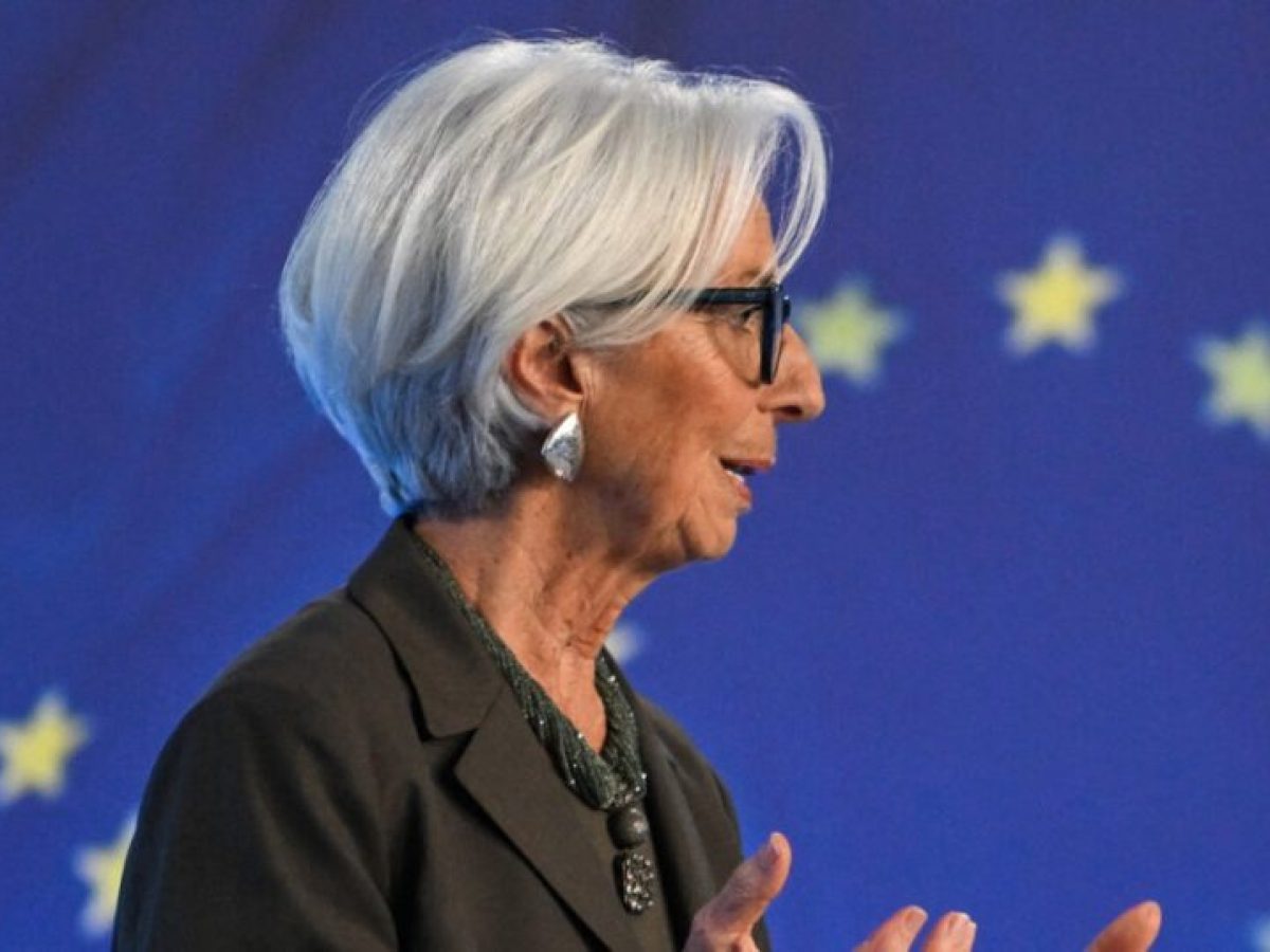 Η ΕΚΤ τηρεί στάση αναμονής στα επιτόκια – Το μήνυμα Λαγκάρντ