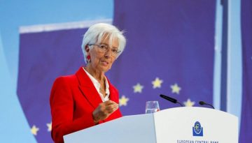 Σχεδόν 600.000 ευρώ ο ετήσιος μισθός της Λαγκάρντ ως πρόεδρος της ΕΚΤ