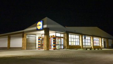 Lidl &Epsilon;&lambda;&lambda;ά&sigmaf;: &Epsilon;&pi;έ&nu;&delta;&upsilon;&sigma;&eta; 1,5 &epsilon;&kappa;&alpha;&tau;. &epsilon;&upsilon;&rho;ώ &gamma;&iota;&alpha; &tau;&omicron;&nu; &epsilon;&kappa;&sigma;&upsilon;&gamma;&chi;&rho;&omicron;&nu;&iota;&sigma;&mu;ό &kappa;&alpha;&tau;&alpha;&sigma;&tau;ή&mu;&alpha;&tau;&omicron;&sigmaf; &sigma;&tau;&eta;&nu; &Iota;&epsilon;&rho;&iota;&sigma;&sigma;ό