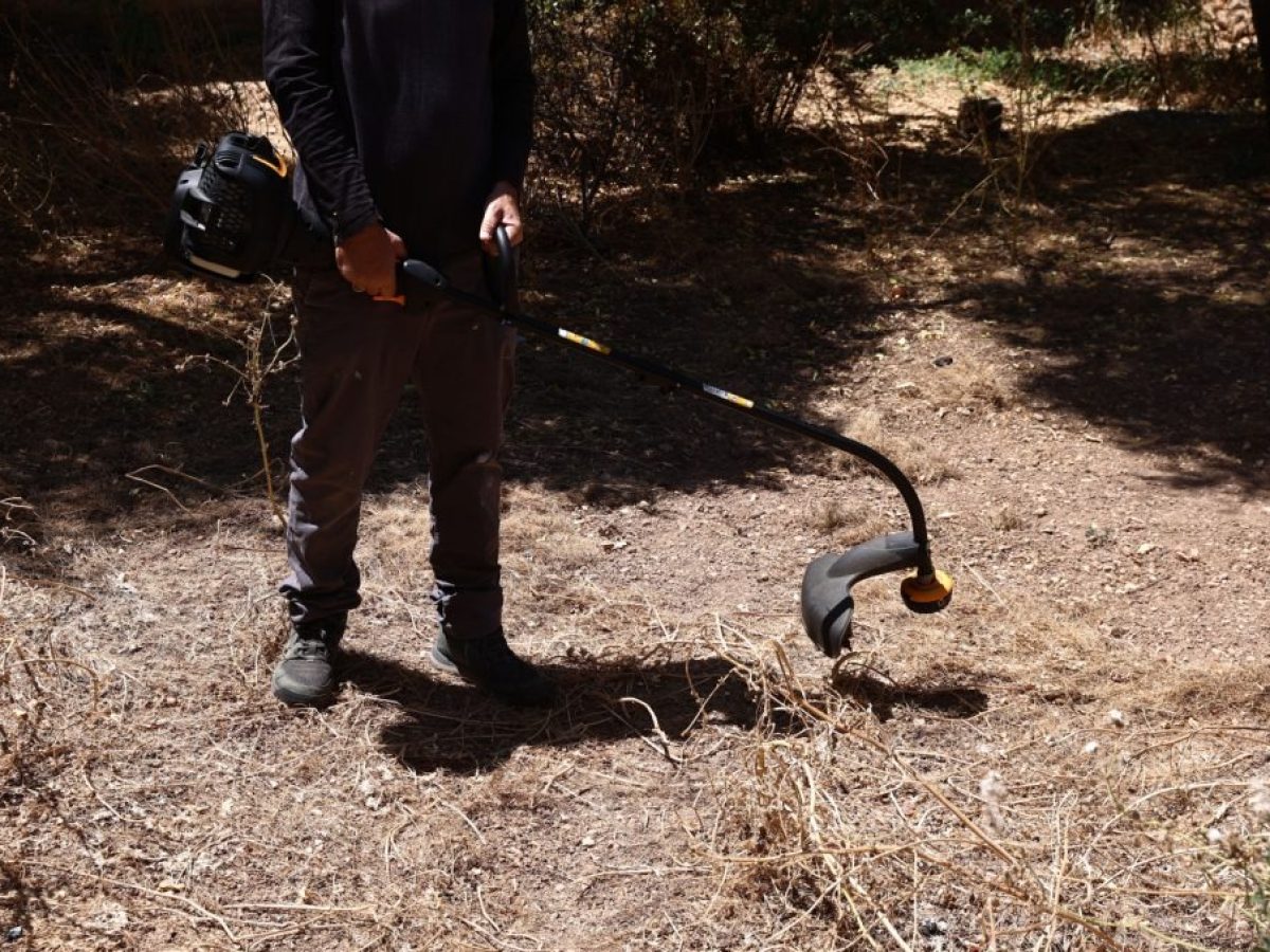 Τι αλλάζει με τα ακαθάριστα οικόπεδα: Πρόστιμα, προθεσμίες και το νέο Μητρώο Πυροπροστασίας