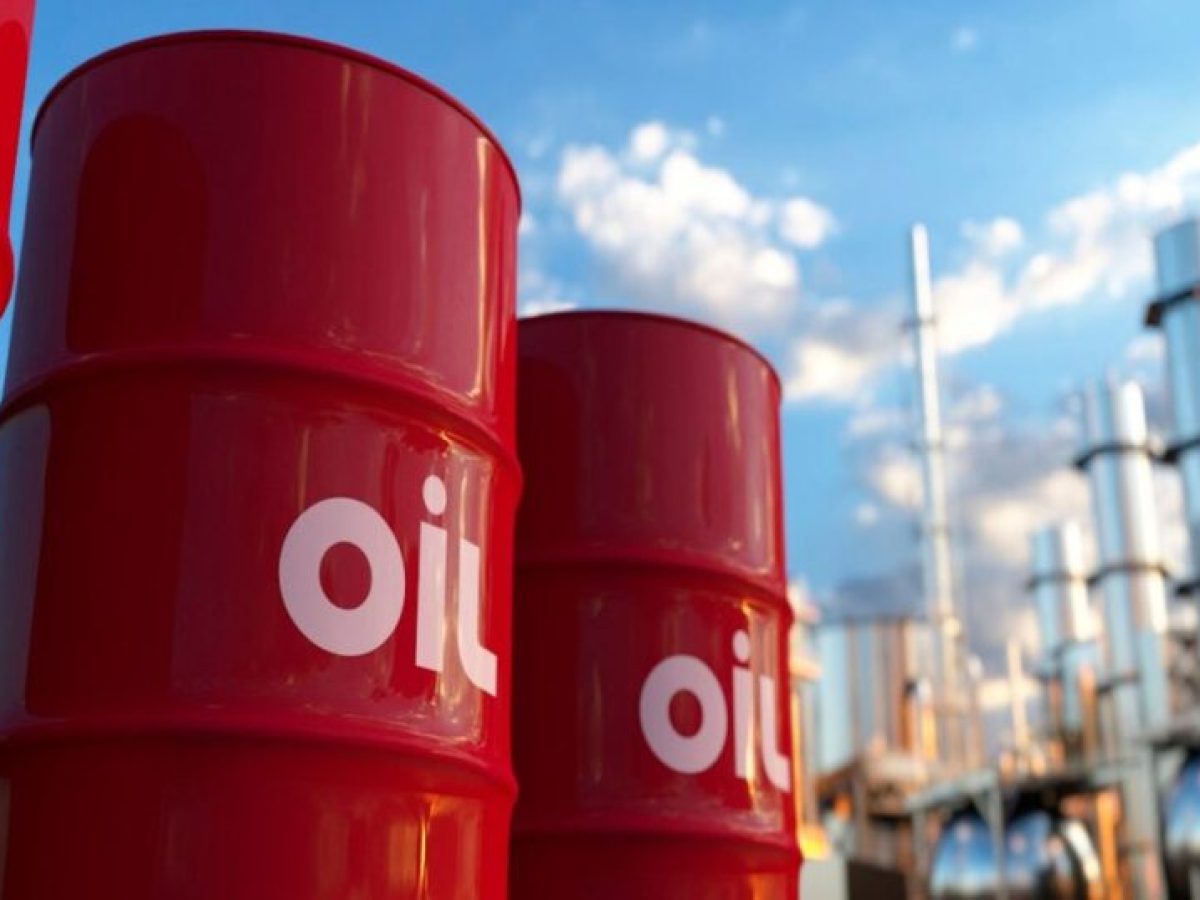 Το Ιράν φορτώνει πετρέλαιο σε δεξαμενόπλοια όσο οι ΗΠΑ συγκεντρώνουν στρατιωτικές δυνάμεις