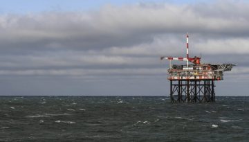 Το Ισραήλ αναστέλλει παραγωγή σε κοιτάσματα φυσικού αερίου