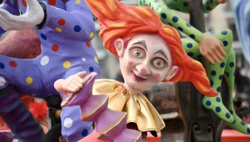 Τάμπλετ, κάμερες και 48ωρα λουκέτα: Η ΑΑΔΕ μπαίνει στο καρναβαλικό πάρτι