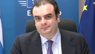 &Kappa;. &Pi;&iota;&epsilon;&rho;&rho;&alpha;&kappa;ά&kappa;&eta;&sigmaf;: &Eta; Έ&nu;&omega;&sigma;&eta; &Alpha;&pi;&omicron;&tau;&alpha;&mu;&iota;&epsilon;ύ&sigma;&epsilon;&omega;&nu; &kappa;&alpha;&iota; &Epsilon;&pi;&epsilon;&nu;&delta;ύ&sigma;&epsilon;&omega;&nu; &mu;&pi;&omicron;&rho;&epsilon;ί &nu;&alpha; &gamma;ί&nu;&epsilon;&iota; &eta; &mu;&epsilon;&gamma;&alpha;&lambda;ύ&tau;&epsilon;&rho;&eta; &pi;&omicron;&lambda;&iota;&tau;&iota;&kappa;ή &nu;ί&kappa;&eta; &tau;&eta;&sigmaf; &gamma;&epsilon;&nu;&iota;ά&sigmaf; &mu;&alpha;&sigmaf; &ndash; &Tau;&iota; &epsilon;ί&pi;&epsilon; &gamma;&iota;&alpha; &tau;&iota;&sigmaf; &epsilon;&pi;&iota;&kappa;&omicron;&upsilon;&rho;&iota;&kappa;έ&sigmaf; &sigma;&upsilon;&nu;&tau;ά&xi;&epsilon;&iota;&sigmaf;