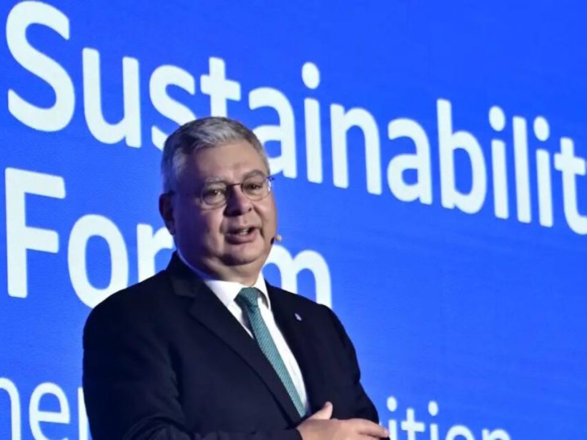 HELLENiQ Energy: Νέες ευκαιρίες από τον αγωγό με τα Σκόπια – Σχεδόν 1 GW νέων μονάδων ΑΠΕ υπό ανάπτυξη