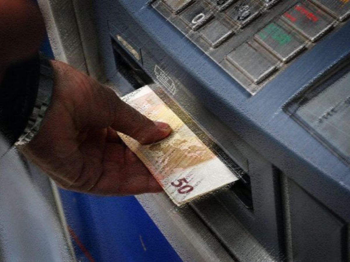 Καθαρά Δευτέρα: Πώς επηρεάζει η αργία τις συντάξεις Μαρτίου – Οι ημερομηνίες για τις πληρωμές