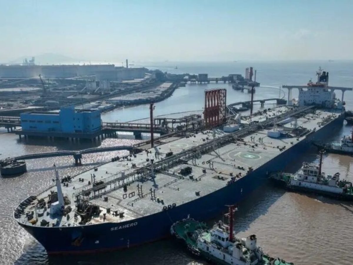 ΕΕ: Νέες κυρώσεις στη Ρωσία με πλήρη απαγόρευση θαλάσσιων υπηρεσιών πετρελαίου