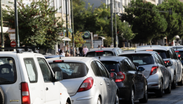 Τέλη κυκλοφορίας: Η ΑΑΔΕ προειδοποιεί για απάτη μέσω SMS