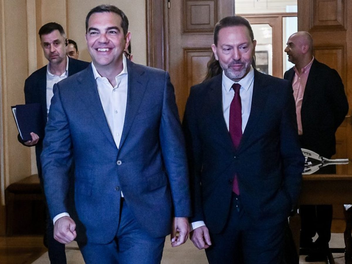 Μετωπική σύγκρουση Στουρνάρα-Τσίπρα: «Με κατηγορεί για πολιτική μεροληψία εκείνος που θεωρούσε ότι η κεντρική τράπεζα οφείλει να σιωπά»