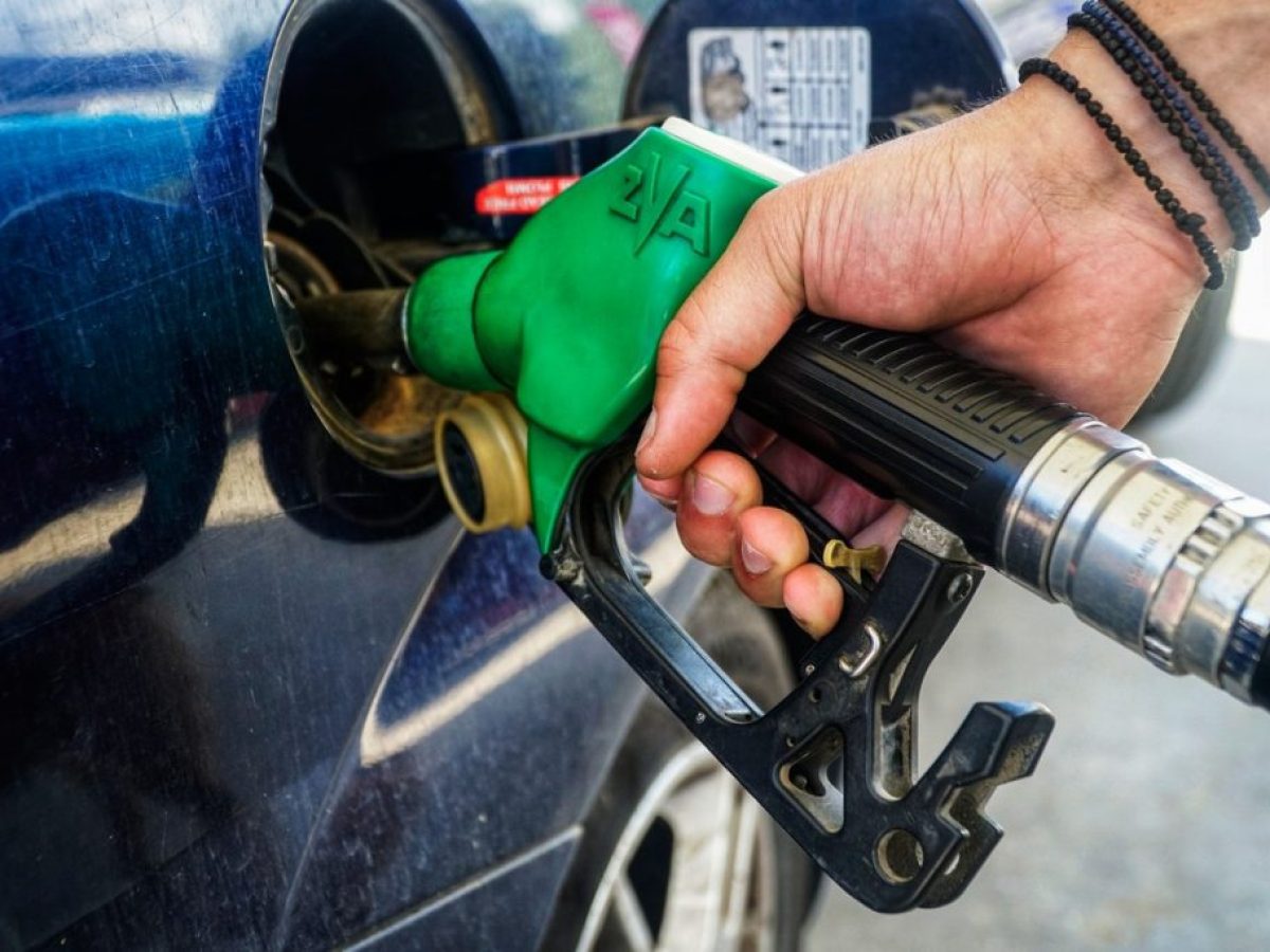 Έρχονται νέες αυξήσεις στα καύσιμα – Πόσο «ανέβηκε» η αμόλυβδη σε 15 ημέρες (VIDEO)
