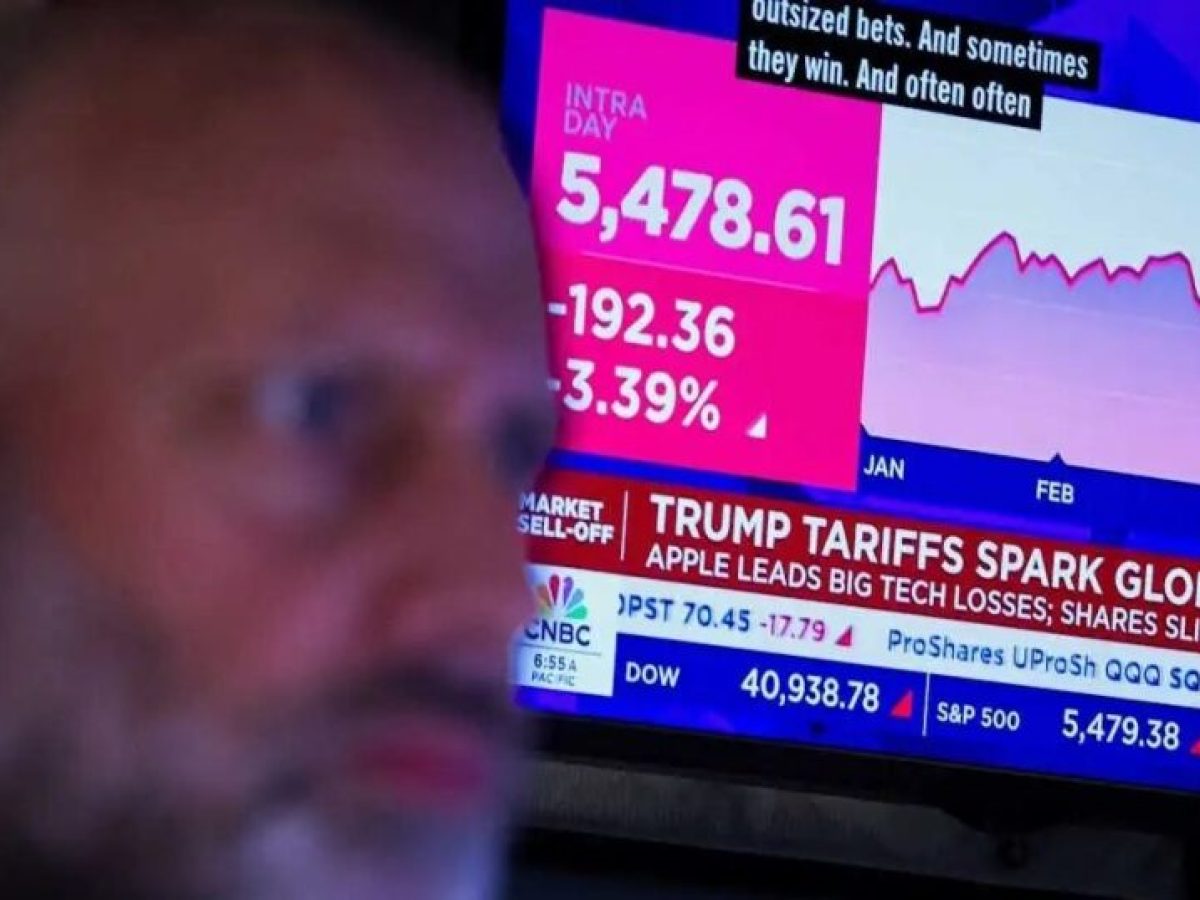 Wall Street: Πτώση του Dow Jones παρά τα θετικά στοιχεία απασχόλησης