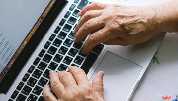 Ψηφιακή Ενδυνάμωση Ηλικιωμένων και Ατόμων με Αναπηρία: Ξεκίνησαν οι αιτήσεις για το νέο πρόγραμμα
