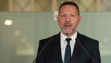 Στουρνάρας: Η διάρκεια του πολέμου θα κρίνει τις επιπτώσεις σε πληθωρισμό και ανάπτυξη