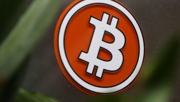 Bitcoin: Άλμα ξεπερνώντας τα 74.000 δολάρια