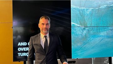 ΟΝΥΞ Τουριστική: Πώληση 700.000 μετοχών από τη σύζυγο του CEO