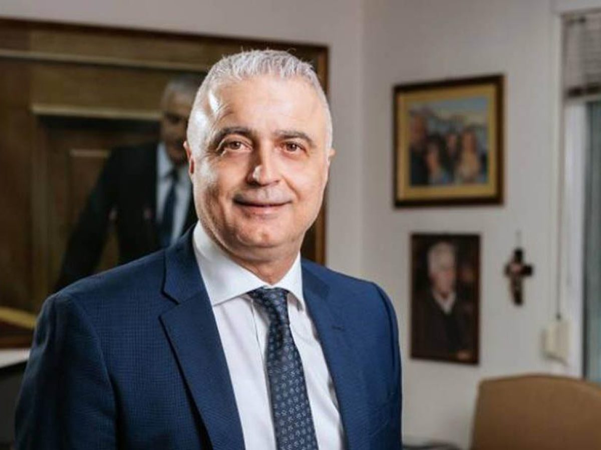 Τσαβδαρίδης (υφ. Ανάπτυξης) στο mononews: Το σχέδιό μας για τις επιπτώσεις του πολέμου – Τι θα κάνουμε με φόρο στα καύσιμα και στα υπερκέρδη των διυλιστηρίων