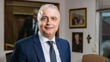 Τσαβδαρίδης (υφ. Ανάπτυξης) στο mononews: Το σχέδιό μας για τις επιπτώσεις του πολέμου – Τι θα κάνουμε με φόρο στα καύσιμα και στα υπερκέρδη των διυλιστηρίων