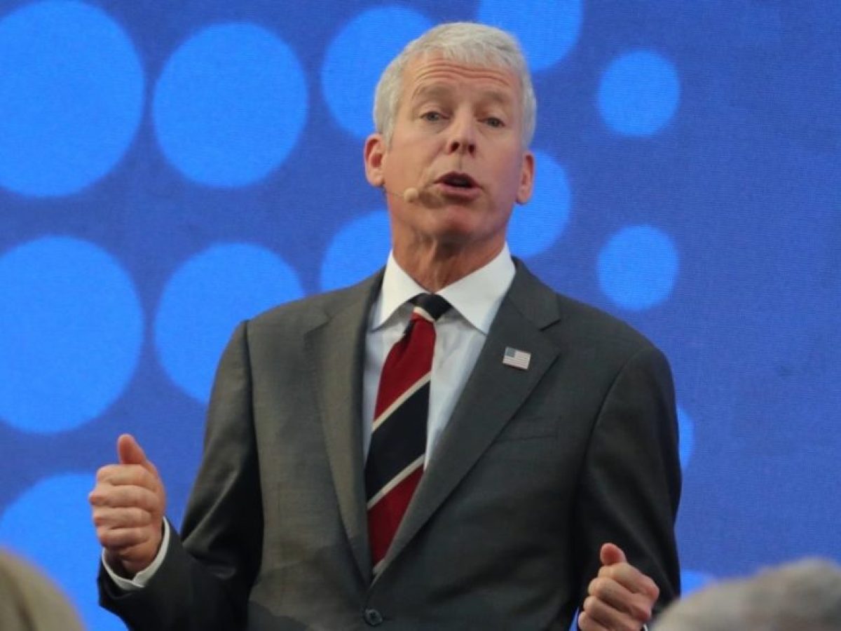 Το πολεμικό ναυτικό των ΗΠΑ θα συνοδεύει τα πλοία που διέρχονται από το Στενό του Ορμούζ