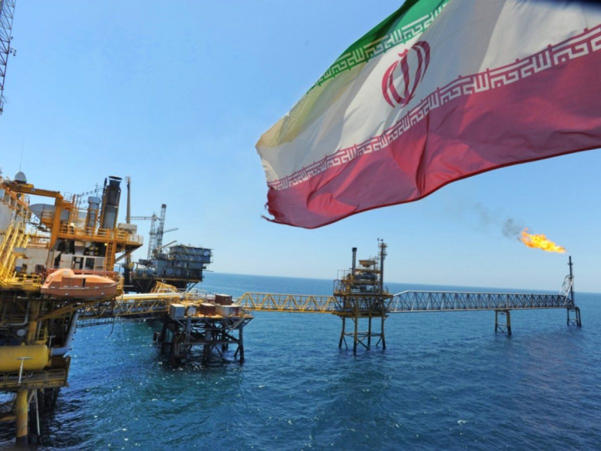 Πετρέλαιο: Σκαρφάλωσε ξανά πάνω από τα $104 το Brent μετά τις νέες επιθέσεις στη Μέση Ανατολή