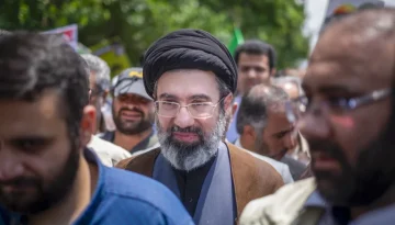 Μοτζταμπά Χαμενεΐ: Ο «πρίγκιπας» των επαύλεων, των golf clubs & των crypto