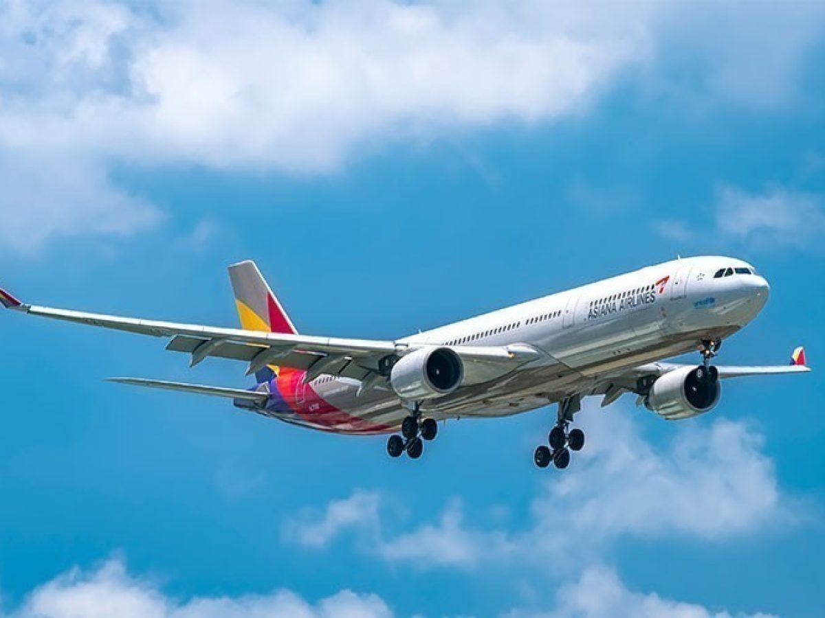 Αεροπορικές: Τα καύσιμα βάζουν «φωτιά» στα εισιτήρια σε Ευρώπη και Ασία – Ποιες εταιρείες αυξάνουν τις χρεώσεις