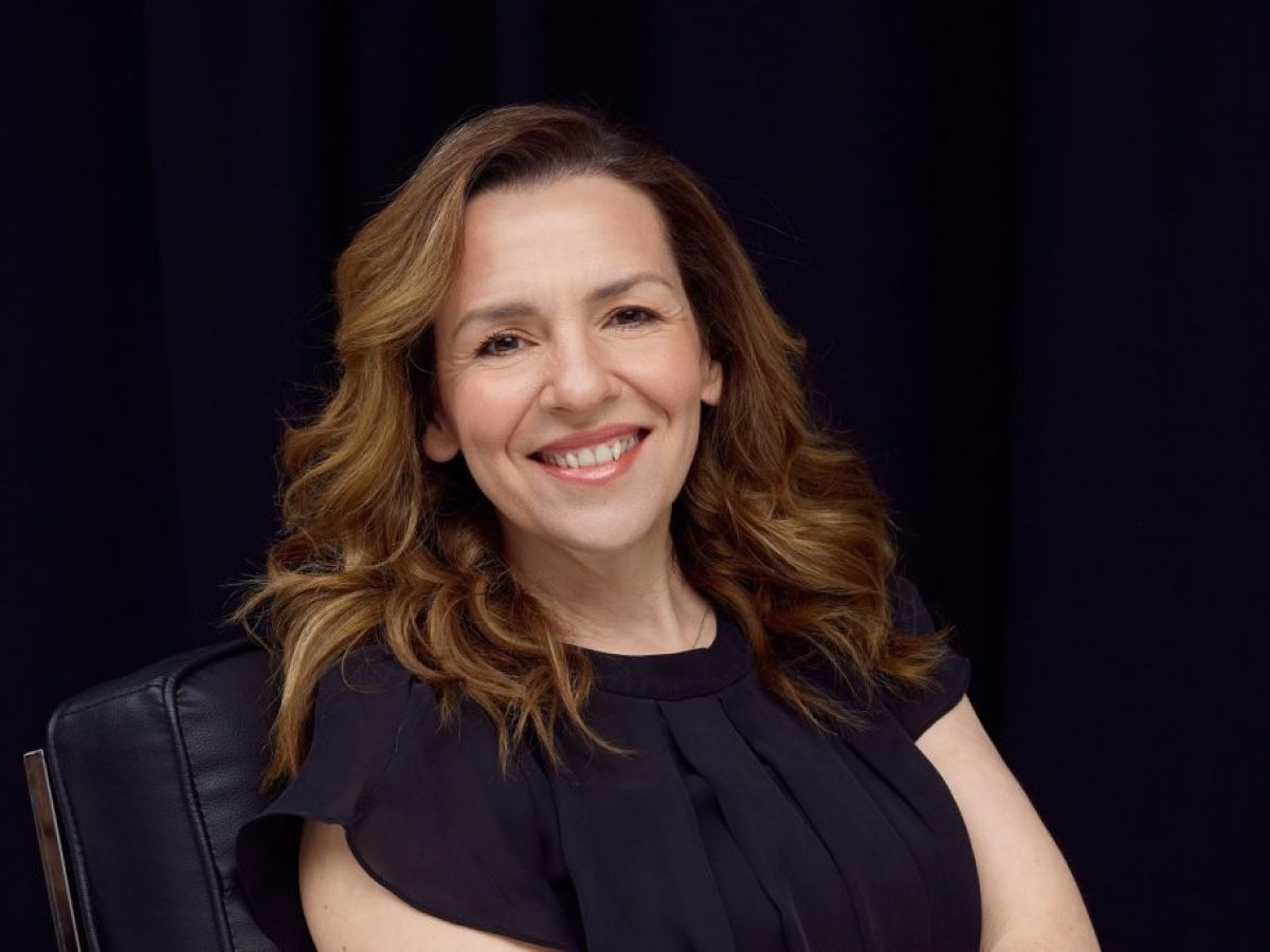 Έ. Χουλιάρα (AstraZeneca): Καινοτομία υπό «διωγμό» – Το χρηματοδοτικό κενό του 1 δισ. και ο κίνδυνος των αποσύρσεων