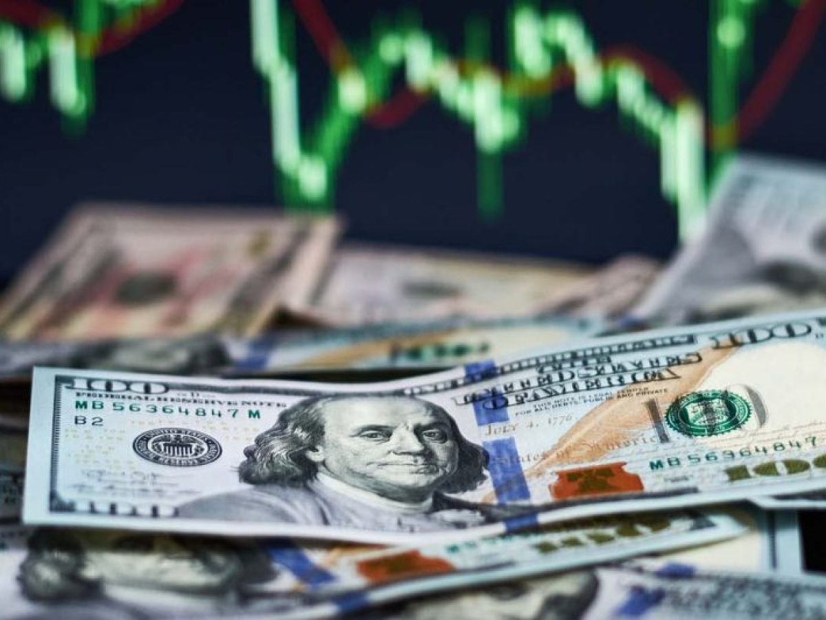 Φυγή επενδυτών στο «ασφαλές» ρευστό: Ρεκόρ 8 τρισ. δολαρίων σε money market funds λόγω πολέμου και πληθωρισμού