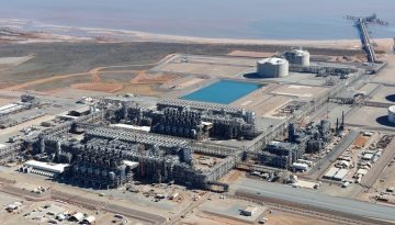 Chevron: Παραμένουν οι ζημιές στο εργοστάσιο φυσικού αερίου Wheatstone LNG στην Αυστραλία από την κακοκαιρία