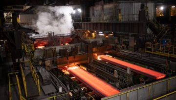 Αύξηση 30% στα λουκέτα εργοστασίων στη Γαλλία το 2025 λόγω πίεσης από Ασία και αμερικανικούς δασμούς