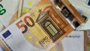 Δώρο Πάσχα: Τι αλλάζει για τους εργαζόμενους με τον νέο κατώτατο μισθό