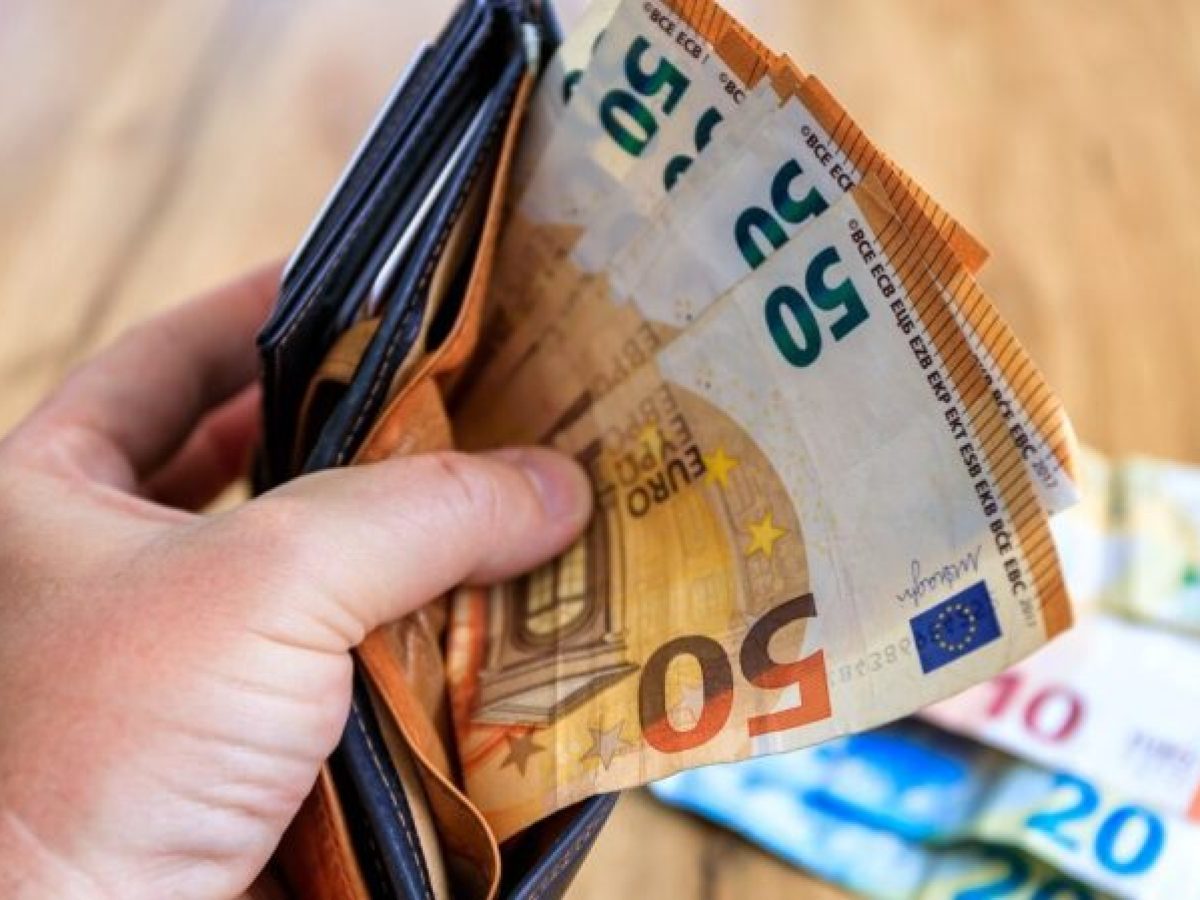 «Κλείδωσε» η αύξηση στον κατώτατο μισθό-Στις 24 Μαρτίου η εισήγηση Ν. Κεραμέως στο υπουργικό συμβούλιο