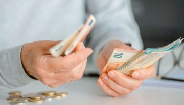 &Eta; &Epsilon;&Nu;&Iota;&Sigma;&Chi;&Upsilon;&Sigma;&Eta; &Epsilon;&Chi;&Epsilon;&Iota; &laquo;&Kappa;&Lambda;&Epsilon;&Iota;&Delta;&Omega;&Sigma;&Epsilon;&Iota;&raquo; &Epsilon;&Sigma;&Kappa;&Alpha;&Sigma;&Epsilon; &Tau;&Omega;&Rho;&Alpha; &Delta;&Omega;&Rho;&Omicron; &Pi;&Alpha;&Sigma;&Chi;&Alpha;: &Nu;&Epsilon;&Alpha; &Kappa;&Alpha;&Tau;&Eta;&Gamma;&Omicron;&Rho;&Iota;&Alpha; &Delta;&Iota;&Kappa;&Alpha;&Iota;&Omicron;&Upsilon;&Chi;&Omega;&Nu; &ndash; &Eta;&Rho;&Theta;&Epsilon; &Eta; &Mu;&Epsilon;&Gamma;&Alpha;&Lambda;&Eta; &Alpha;&Lambda;&Lambda;&Alpha;&Gamma;&Eta;