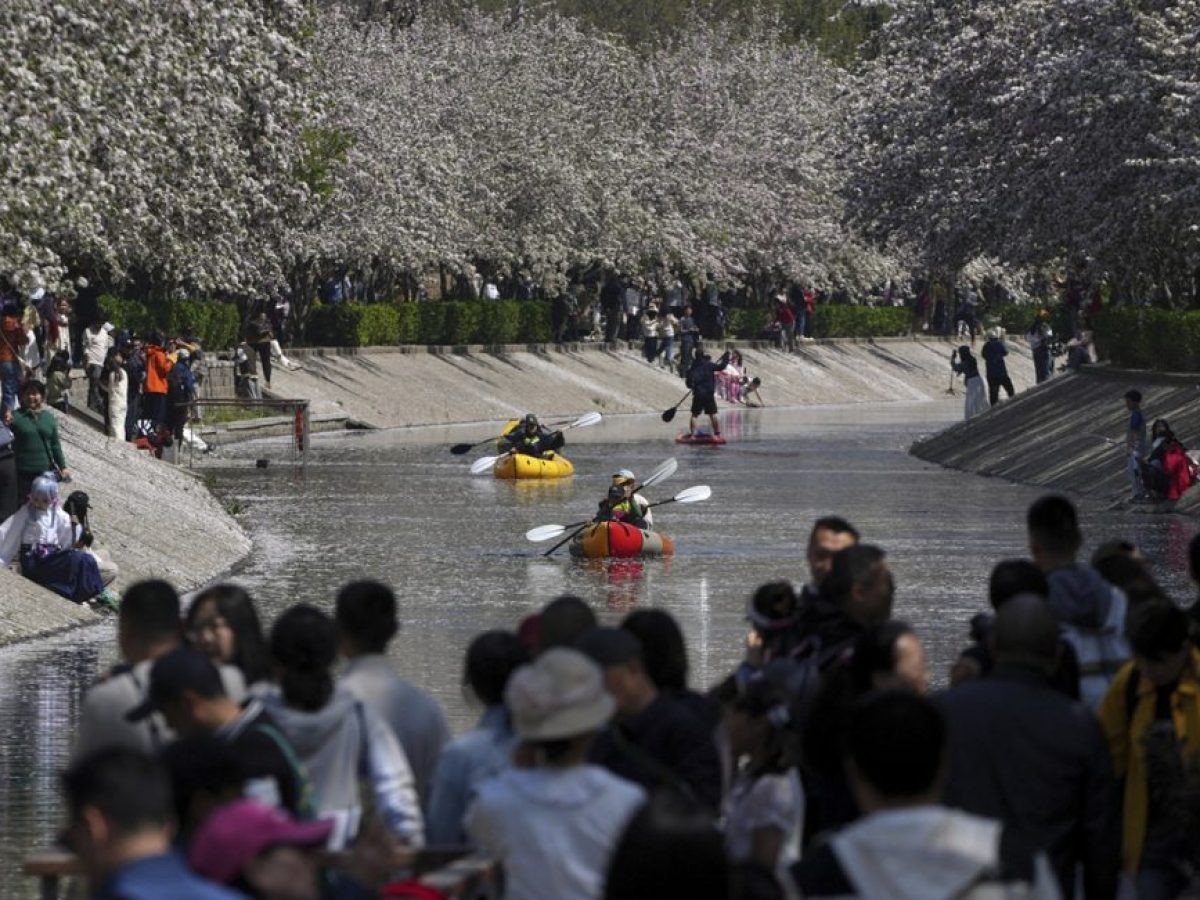 Ιστορικά ρεκόρ κατέγραψε ο εσωτερικός τουρισμός της Κίνας το 2025, αλλά και κατά το φετινό Φεστιβάλ της Άνοιξης