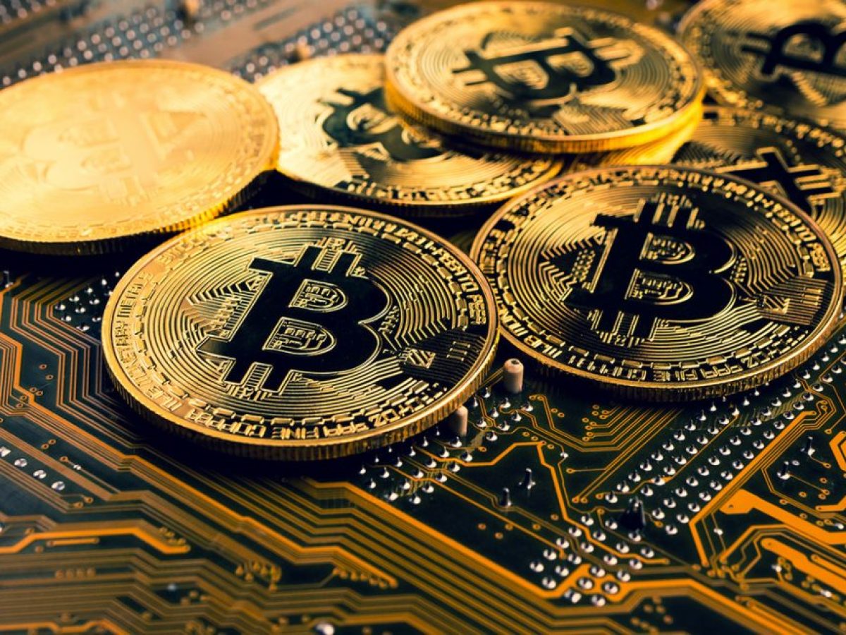 Ανακάμπτει το Bitcoin μετά τις μεγάλες απώλειες της Δευτέρας – Ξεπέρασε τα 90 χιλιάδες δολάρια