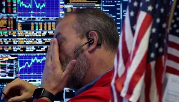 «Κοκκίνισαν» τα ταμπλό σε Ασία, Ευρώπη και Wall Street λόγω ΗΠΑ-Ιράν