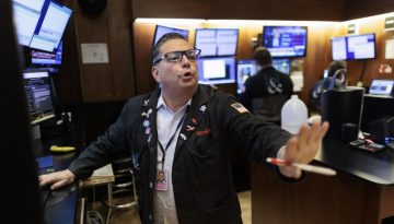 Sell off στη Wall Street που βυθίστηκε στα χαμηλότερα του 2026