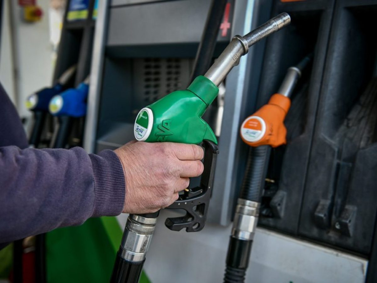 «Άλμα» στις ευρωπαϊκές τιμές ενέργειας μετά τις νέες επιθέσεις στη Μέση Ανατολή – Διψήφια ανατίμηση αμόλυβδης και ντίζελ στην ΕΕ