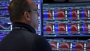 &Alpha;&pi;&omicron;&kappa;ά&lambda;&upsilon;&psi;&eta; Financial Times: Ύ&pi;&omicron;&pi;&tau;&epsilon;&sigmaf; &sigma;&upsilon;&nu;&alpha;&lambda;&lambda;&alpha;&gamma;έ&sigmaf; ύ&psi;&omicron;&upsilon;&sigmaf; 580 &epsilon;&kappa;&alpha;&tau;. &delta;&omicron;&lambda;&alpha;&rho;ί&omega;&nu; &sigma;&tau;&eta;&nu; &alpha;&gamma;&omicron;&rho;ά &pi;&epsilon;&tau;&rho;&epsilon;&lambda;&alpha;ί&omicron;&upsilon; &pi;&rho;&iota;&nu; &tau;&eta;&nu; &alpha;&nu;ά&rho;&tau;&eta;&sigma;&eta; &Tau;&rho;&alpha;&mu;&pi; &gamma;&iota;&alpha; &tau;&iota;&sigmaf; &sigma;&upsilon;&nu;&omicron;&mu;&iota;&lambda;ί&epsilon;&sigmaf; &mu;&epsilon; &tau;&omicron; &Iota;&rho;ά&nu;