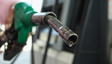 Πρατήρια καυσίμων: Απογειώθηκαν ζήτηση και… τιμές