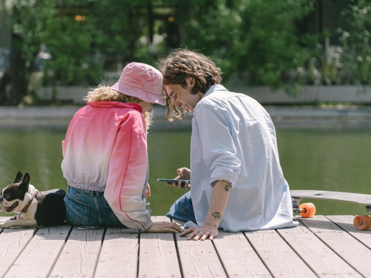 Νέος κατώτατος μισθός 920 ευρώ: Ποιοι ωφελούνται και τι αλλάζει σε μισθούς και επιδόματα