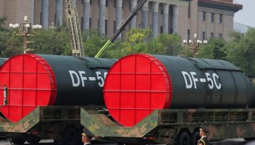 Η Κίνα αυξάνει την χρηματοδότηση της άμυνας κατά 7% και βλέπει επιβράδυνση της ανάπτυξης