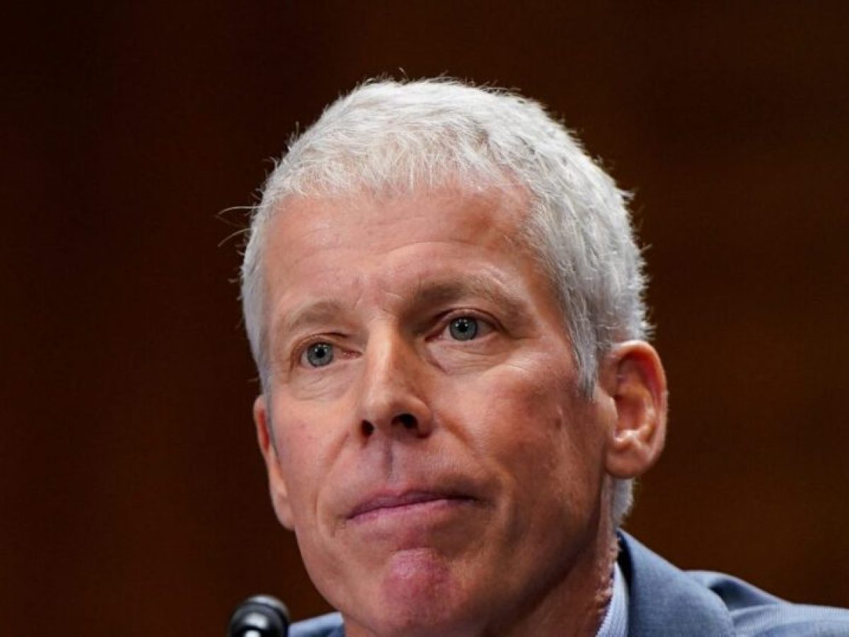 ΥΠΕΝ των ΗΠΑ: Το πετρέλαιο δεν θα φτάσει τα 200 δολάρια και ο στρατός δεν είναι έτοιμος να συνοδεύει πλοία στα Στενά του Ορμούζ