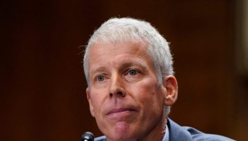 ΥΠΕΝ των ΗΠΑ: Το πετρέλαιο δεν θα φτάσει τα 200 δολάρια και ο στρατός δεν είναι έτοιμος να συνοδεύει πλοία στα Στενά του Ορμούζ