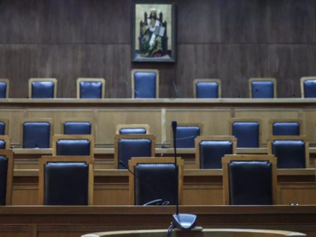 Kαταχρηστικές πρακτικές από funds καταγγέλλουν οι Δικηγορικοί Σύλλογοι