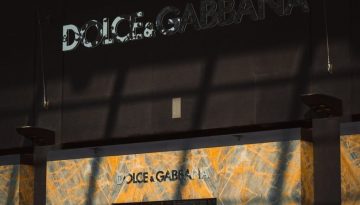 Dolce & Gabbana: Η αυτοκρατορία που αρνείται να πουληθεί – Το θρίλερ των $450 εκατ.