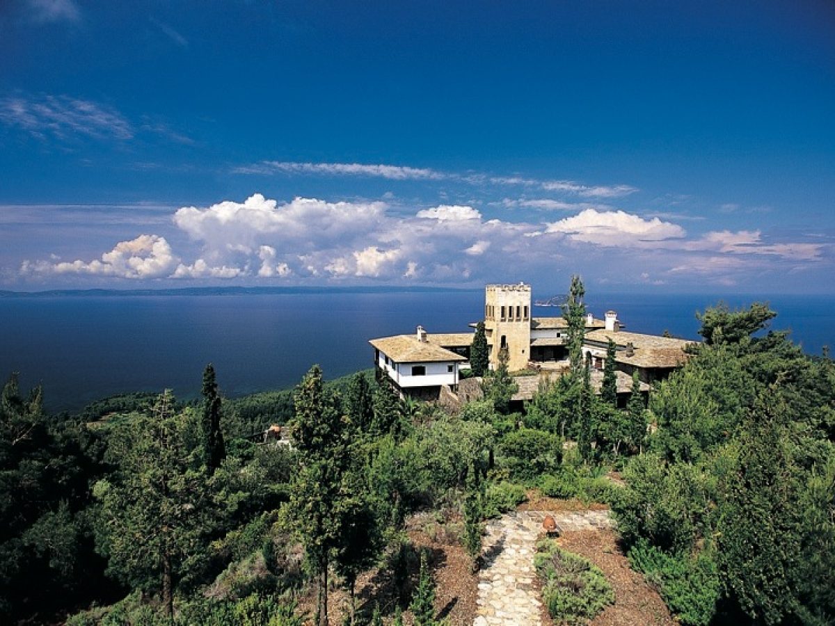 Κτήμα Πόρτο Καρράς: Δεύτερη ευκαιρία αναβίωσης από τον Ιβάν Σαββίδη